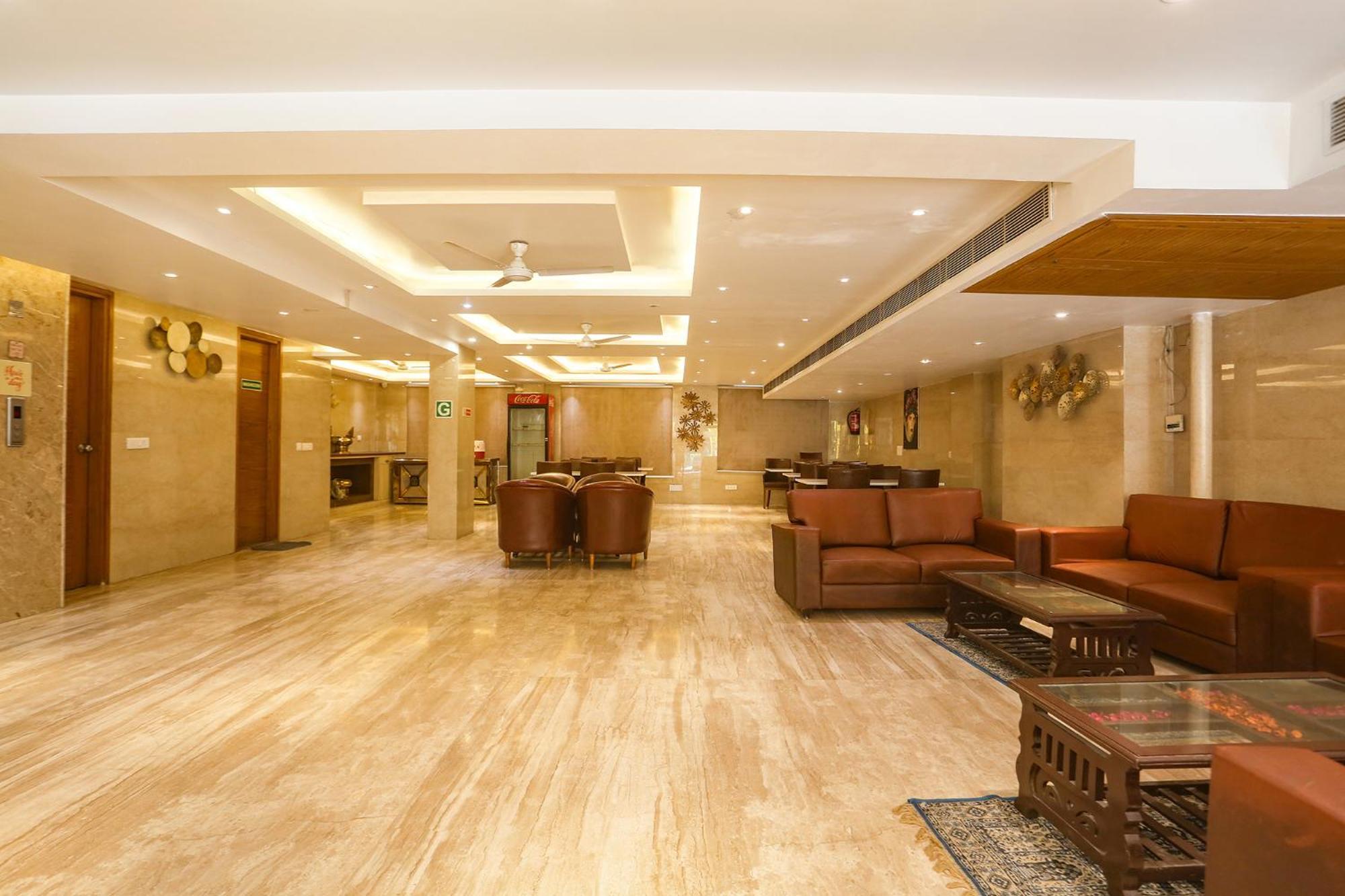 Fabhotel Prime Star 17 - Nr Yashobhoomi Convention Centre Delhi  Extérieur photo