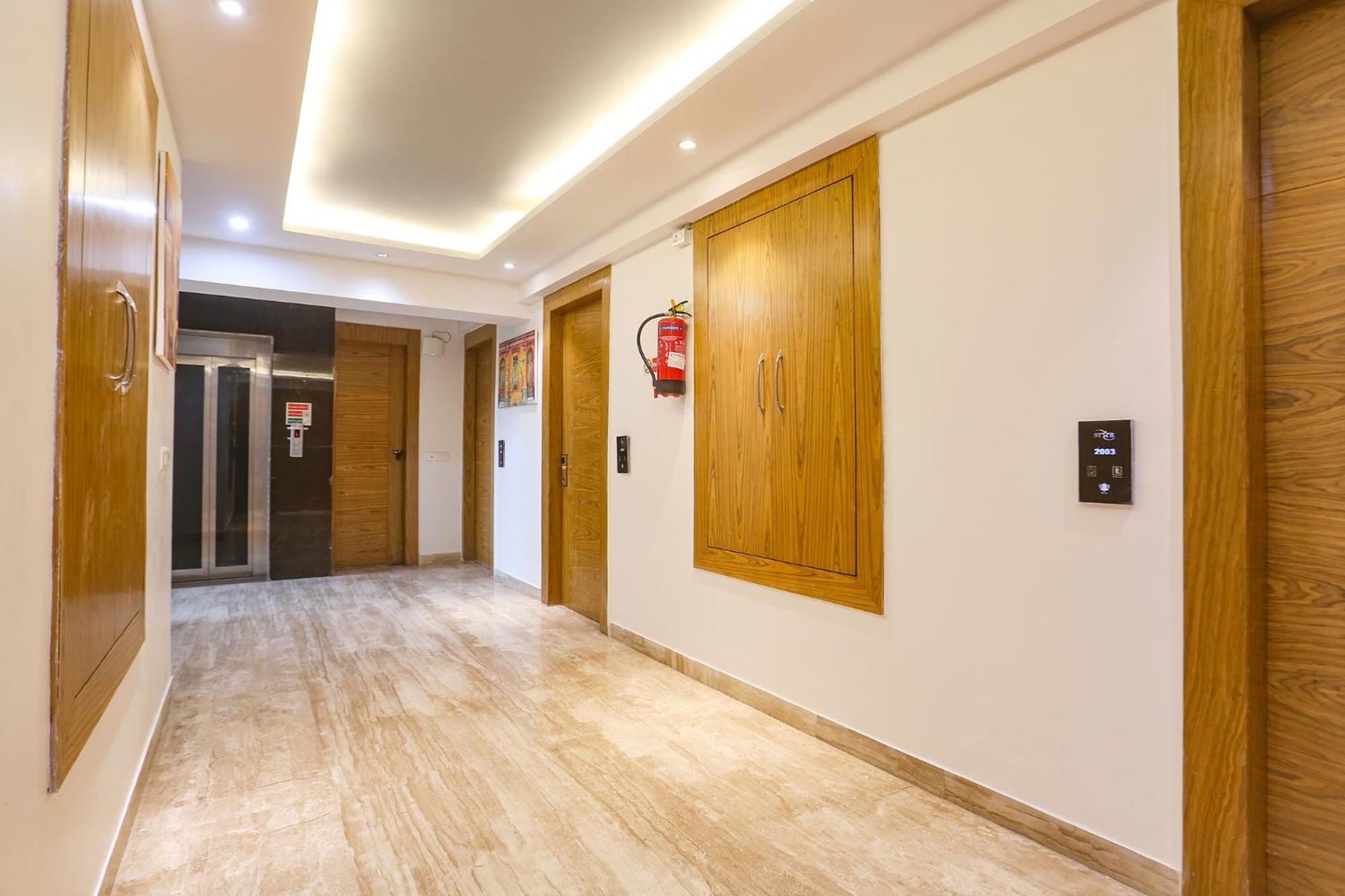 Fabhotel Prime Star 17 - Nr Yashobhoomi Convention Centre Delhi  Extérieur photo