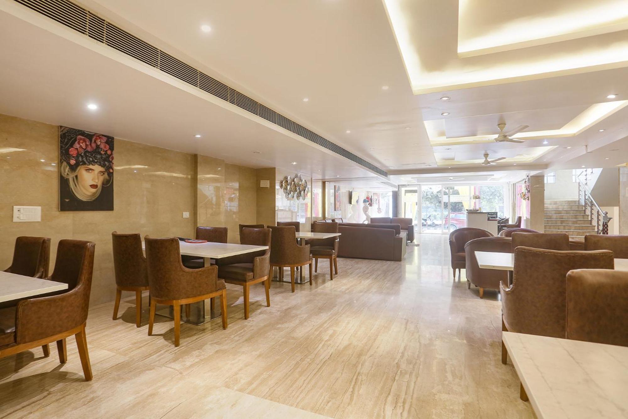 Fabhotel Prime Star 17 - Nr Yashobhoomi Convention Centre Delhi  Extérieur photo